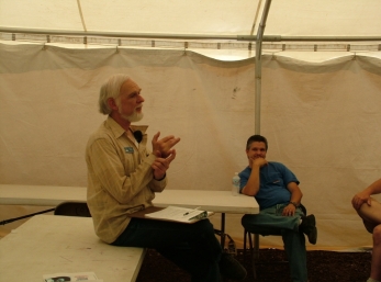 Joe W7LUX talking about ARES at the ATEN Meeting Willams 2007